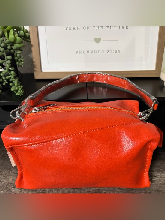 None Handbags - Burnt Orange Square Bag with 2 Detachable Straps